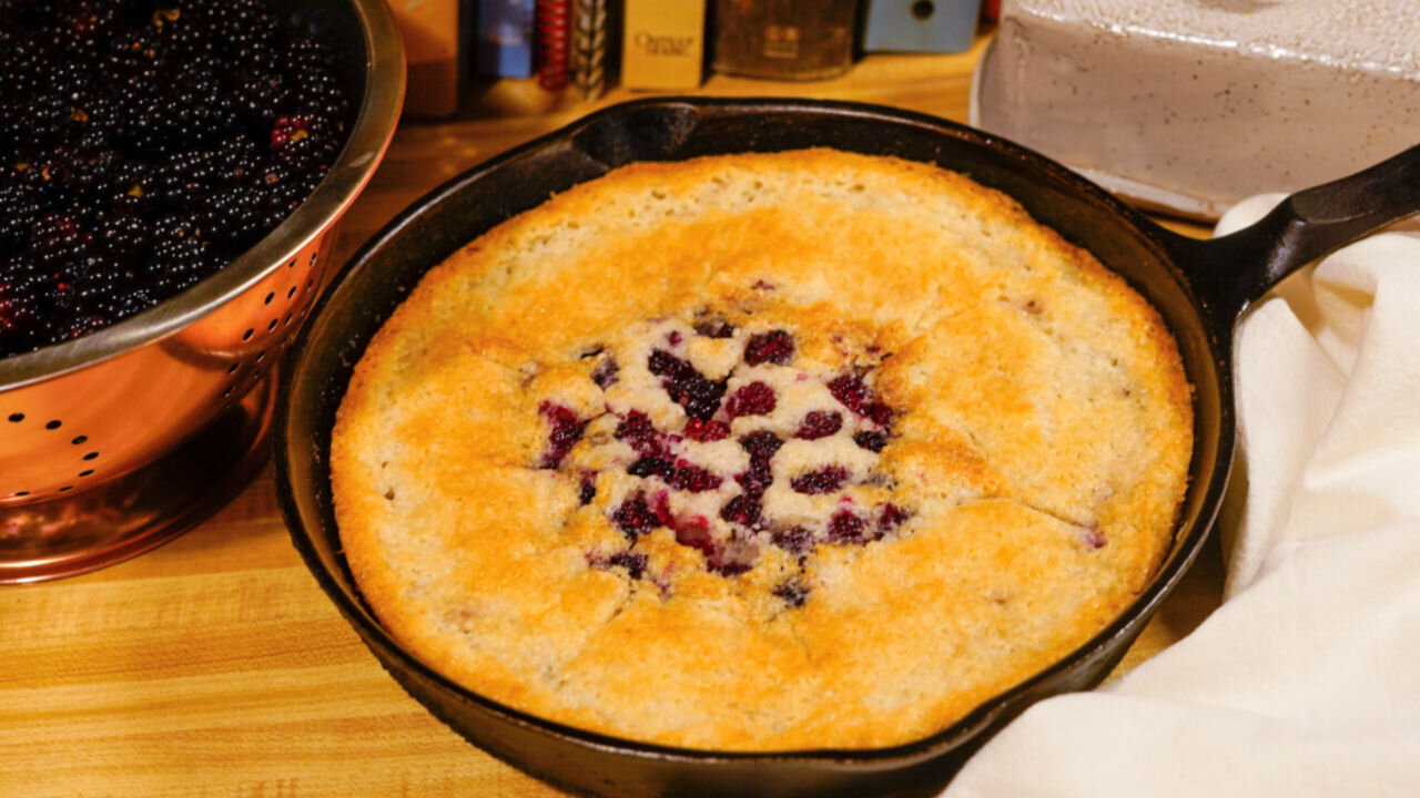 Quick and Easy Blackberry Cobbler
