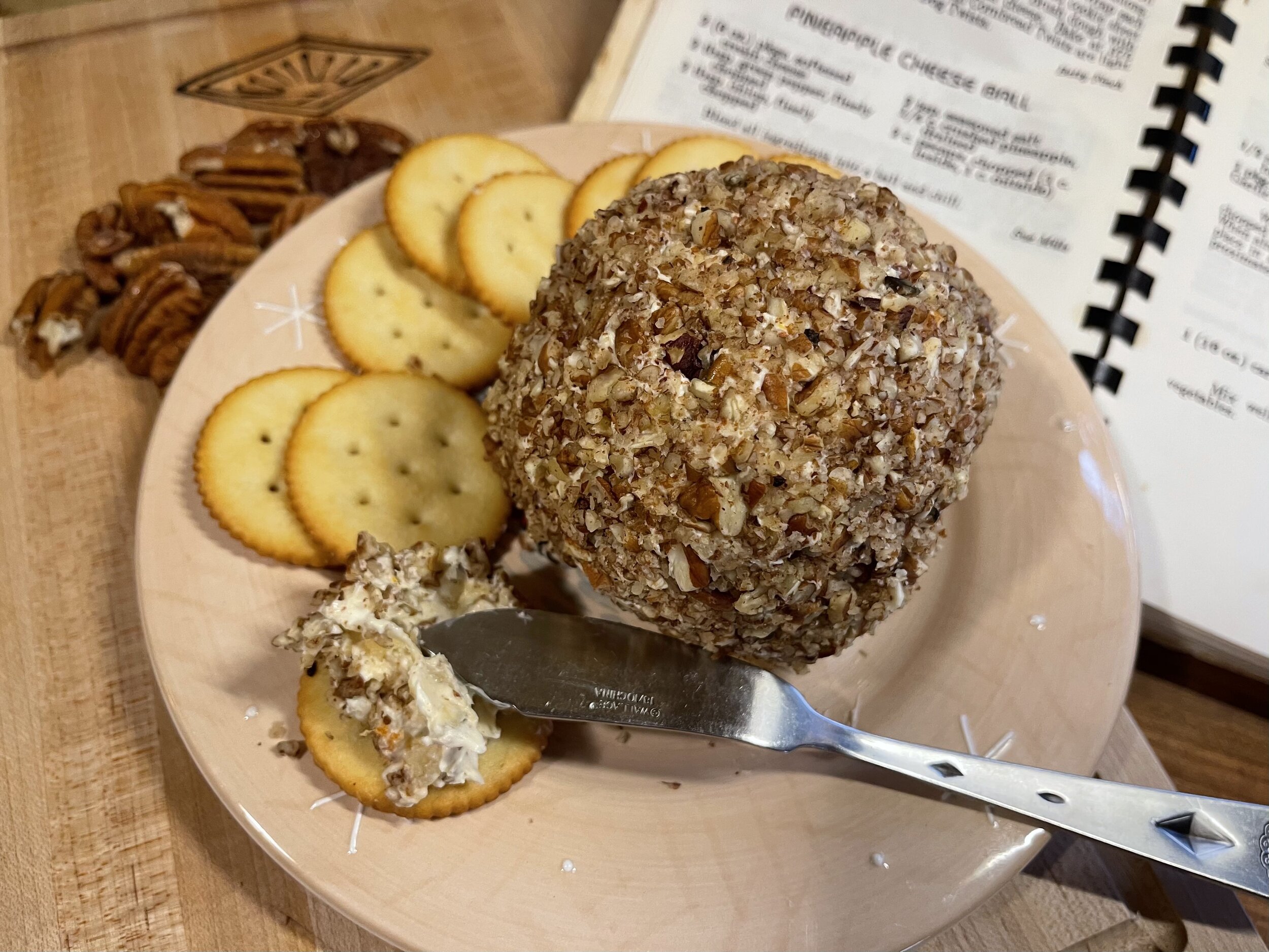 Perfect Pineapple Cheese Ball
